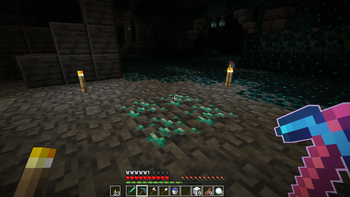 Enchantment Outlines vanilla plus Minecraft texture pack screenshot 4